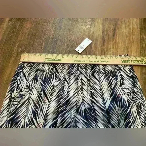 Banana Republic size 6 patterned shorts summer vacation colorful resort wear - Picture 5 of 11